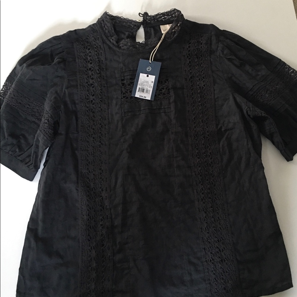 Universal Thread Top